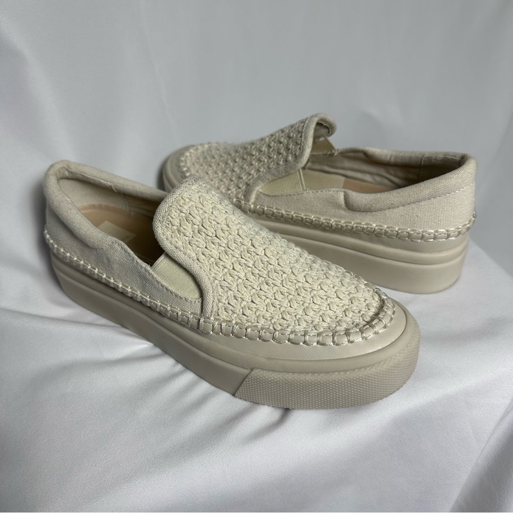Dolce Vita Cream Woven Slip-On Sneakers Saydi women’s size 6.5